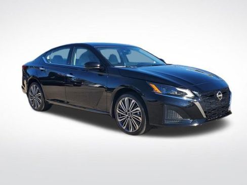 Used 2024 Nissan Altima 2.5 SL image 7