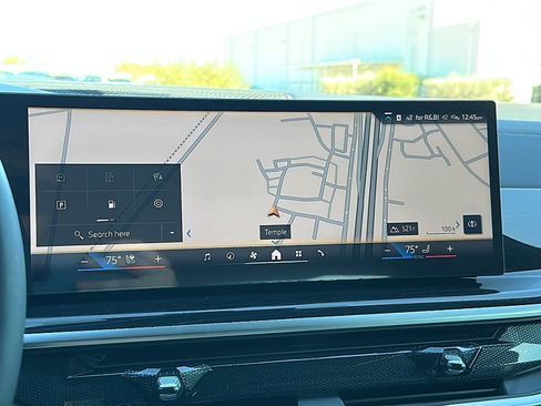 New 2026 BMW X6 xDrive40i w/ Climate Comfort Package image 23