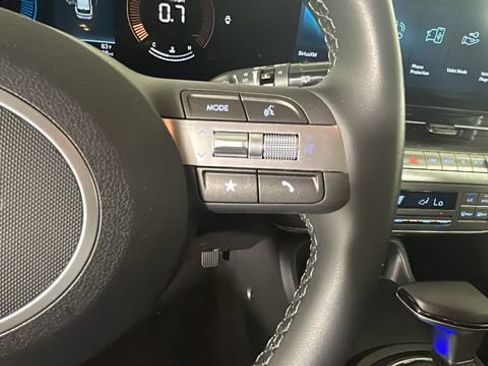 Used 2025 Hyundai Kona SEL AWD/4WD image 17