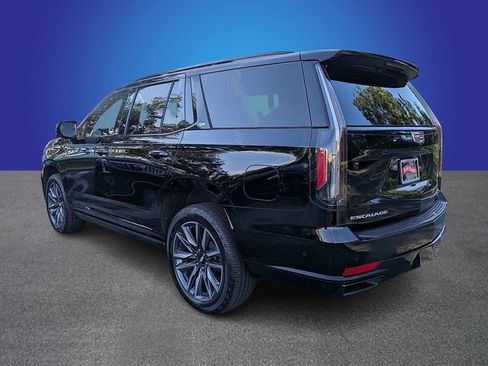 Used 2022 Cadillac Escalade Sport w/ Touring Package AWD/4WD image 3