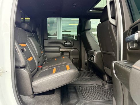 Used 2023 GMC Sierra 2500 AT4 w/ AT4 Premium Plus Package AWD/4WD image 38