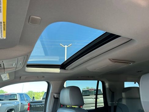 Used 2020 Chevrolet Tahoe LT AWD/4WD image 16
