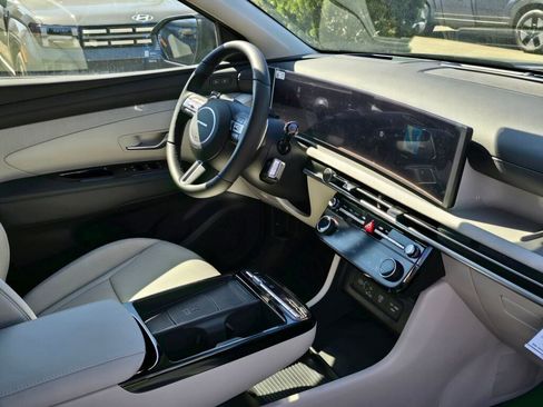 New 2026 Hyundai Tucson Limited AWD/4WD image 8