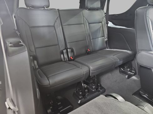 Used 2024 GMC Yukon Denali w/ Denali Reserve Package AWD/4WD image 15