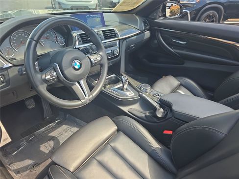 Used 2020 BMW M4 Convertible w/ Competition Package RWD image 12