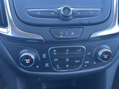 Used 2024 Chevrolet Equinox LT image 20