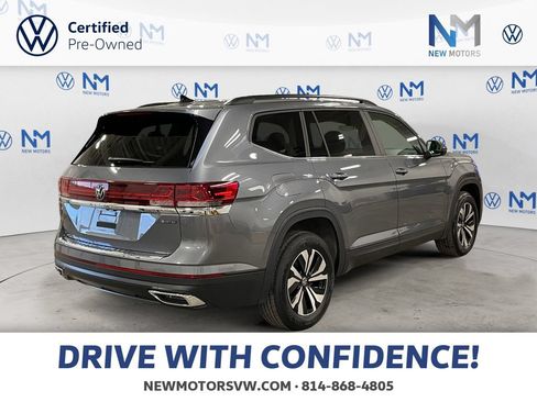 Used 2024 Volkswagen Atlas SE AWD/4WD image 5