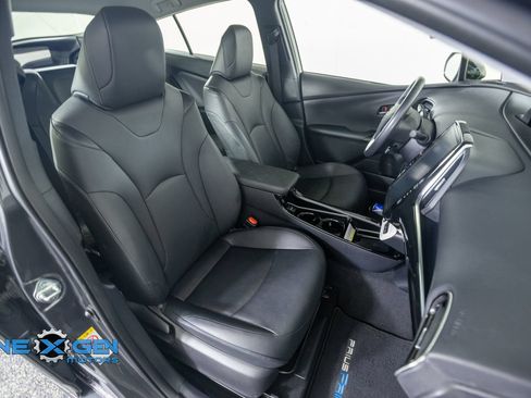 Used 2017 Toyota Prius Prime Premium w/ Carpet Mat Package FWD image 45