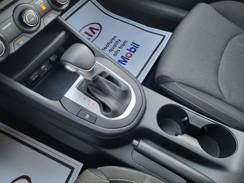Used 2023 Kia Forte LXS image 19