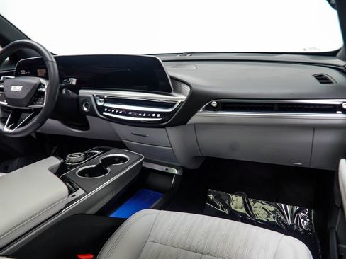 Used 2024 Cadillac Lyriq Sport RWD image 21