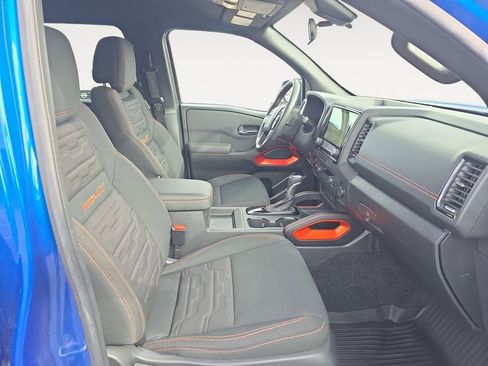 Used 2024 Nissan Frontier PRO-4X w/ Off-Road Protection Package image 15