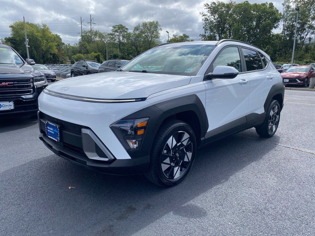 Certified 2024 Hyundai Kona SEL AWD/4WD image 5