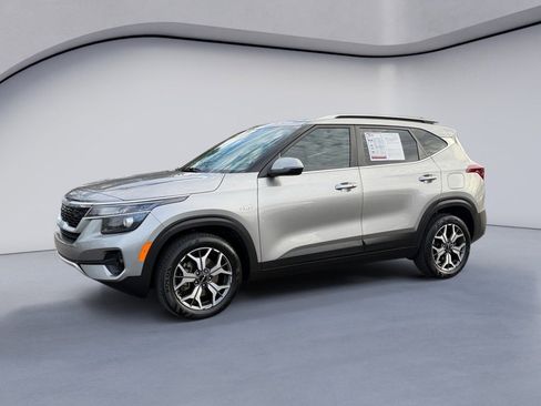 Used 2022 Kia Seltos EX image 7