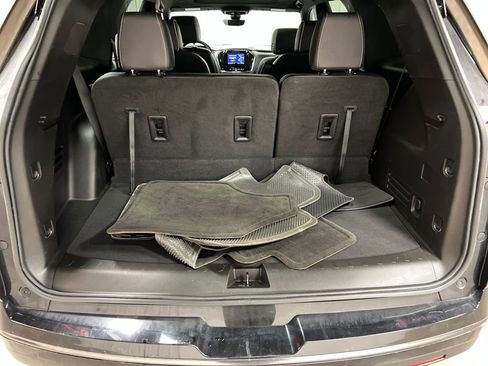 Certified 2023 Chevrolet Traverse Premier w/ Redline Edition image 22