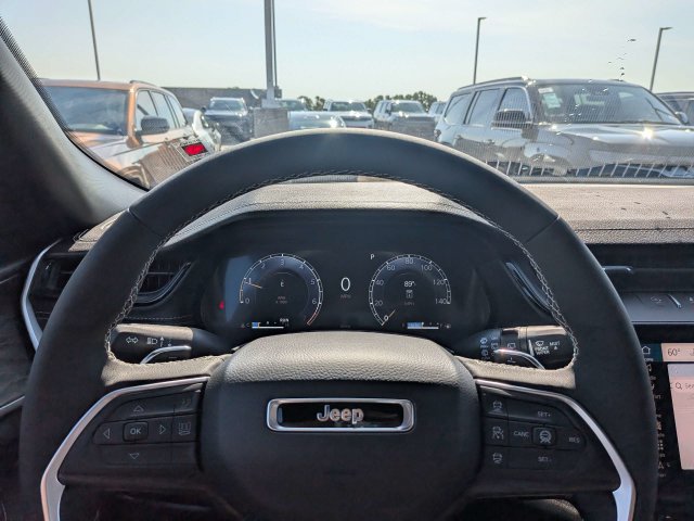 New 2026 Jeep Grand Cherokee Altitude RWD image 33