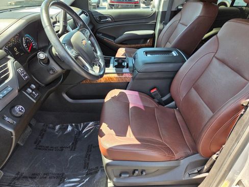 Used 2019 Chevrolet Tahoe Premier w/ Premier Plus Edition RWD image 10