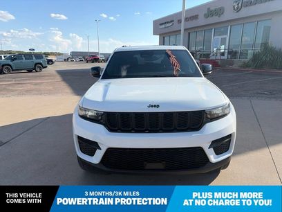 Used 2023 Jeep Grand Cherokee Altitude