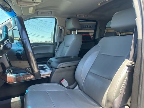 Used 2017 GMC Sierra 2500 SLT w/ Duramax Plus Package AWD/4WD image 28