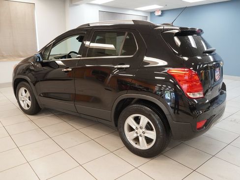 Used 2020 Chevrolet Trax LT w/ LT Convenience Package FWD image 7