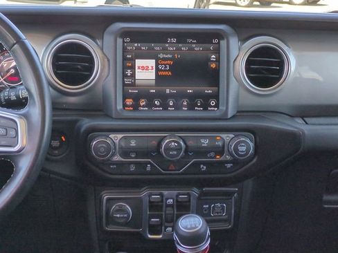 Used 2022 Jeep Wrangler Unlimited Sahara w/ Safety Group image 18