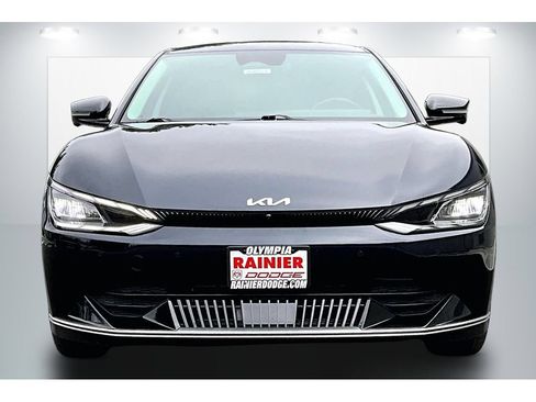 Used 2024 Kia EV6 Wind w/ Wind Technology Package AWD/4WD image 3