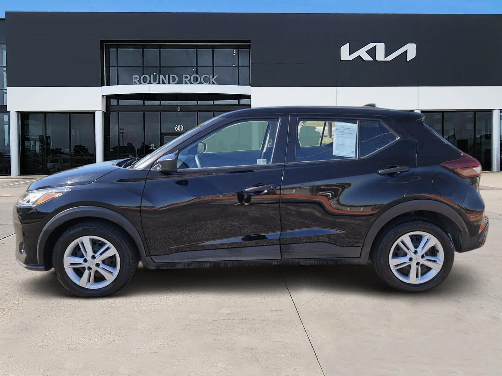 Used 2024 Nissan Kicks S FWD image 4