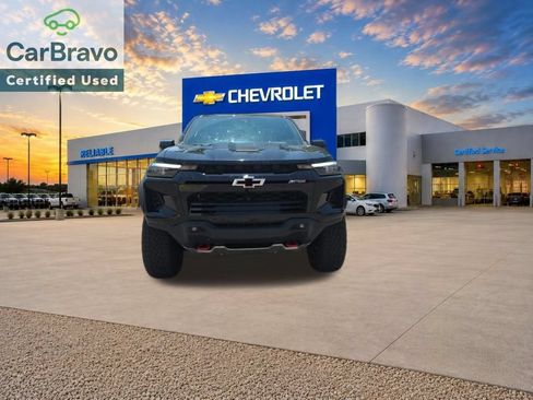 Used 2025 Chevrolet Colorado ZR2 w/ Technology Package AWD/4WD image 10