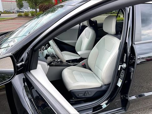 Used 2023 Kia Niro Wind w/ Wind Preserve Package FWD image 10