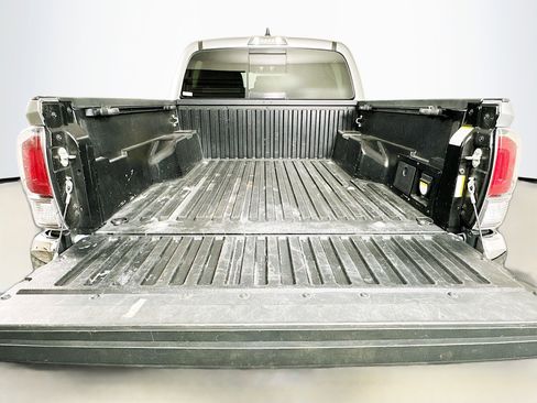 Used 2023 Toyota Tacoma TRD Off-Road image 26