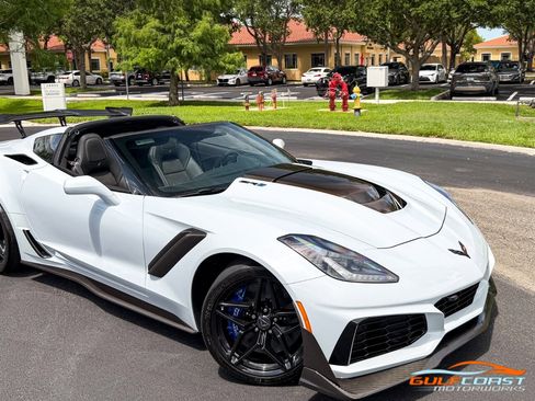 Used 2019 Chevrolet Corvette ZR1 RWD image 71