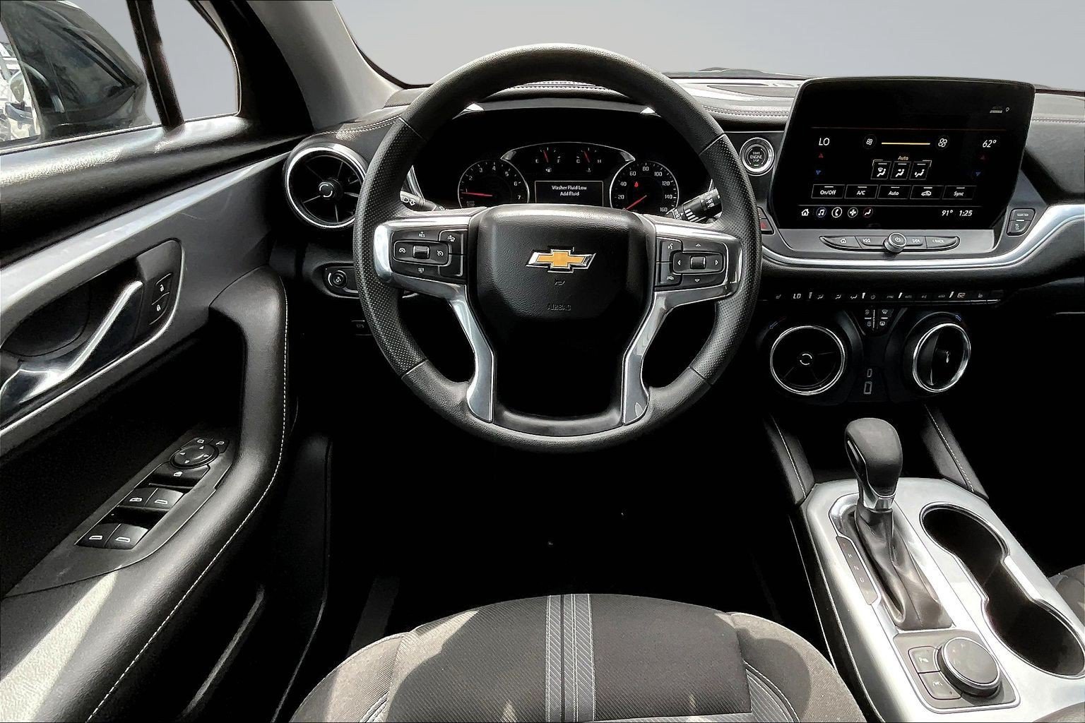 Used 2026 Chevrolet Blazer LT FWD image 7