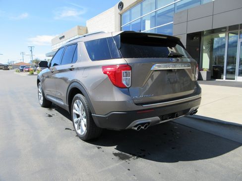 Used 2021 Ford Explorer Platinum w/ Equipment Group 601A AWD/4WD image 5
