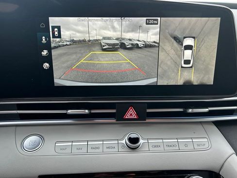 New 2024 Hyundai Elantra Limited image 29