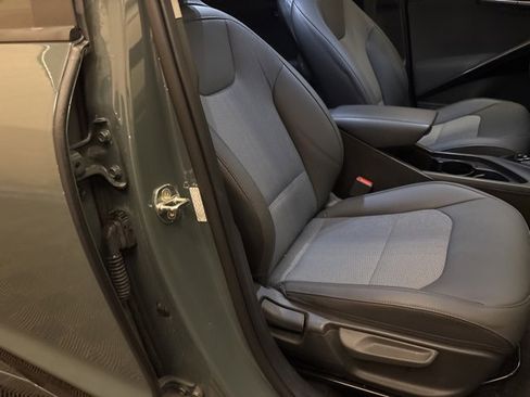 Certified 2023 Kia Niro EX Touring image 23