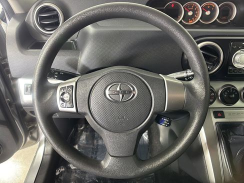 Used 2011 Scion xB FWD image 29