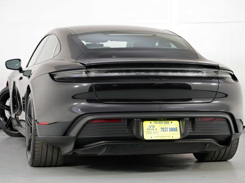 Used 2022 Porsche Taycan RWD image 6