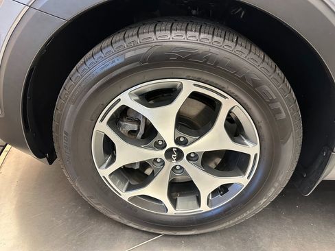 Used 2022 Kia Telluride EX image 41