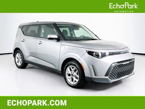 Used 2025 Kia Soul LX w/ LX Technology Package image 1