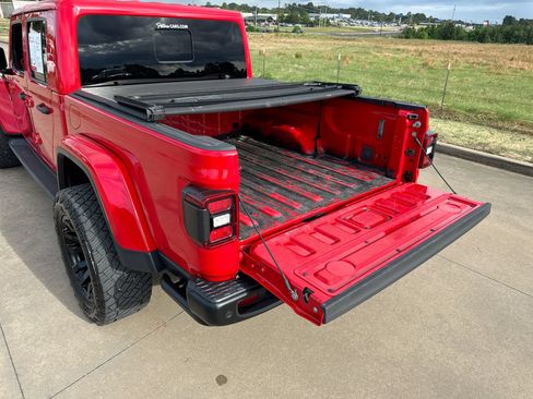Used 2021 Jeep Gladiator Rubicon AWD/4WD image 23