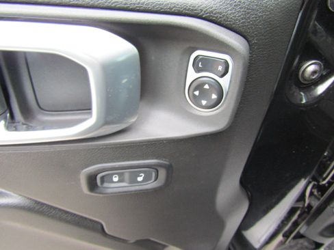 Used 2024 Jeep Gladiator Sport AWD/4WD image 21
