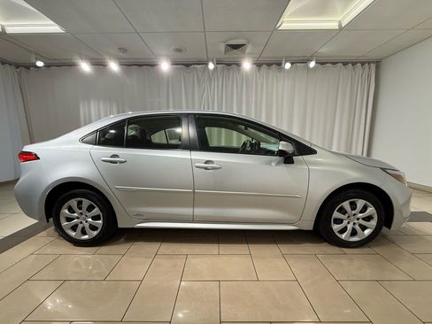 Certified 2023 Toyota Corolla LE image 6