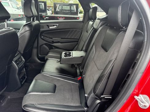 Used 2023 Ford Edge ST w/ Equipment Group 401A image 17