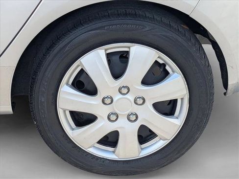 Used 2016 Ford Fiesta S image 21