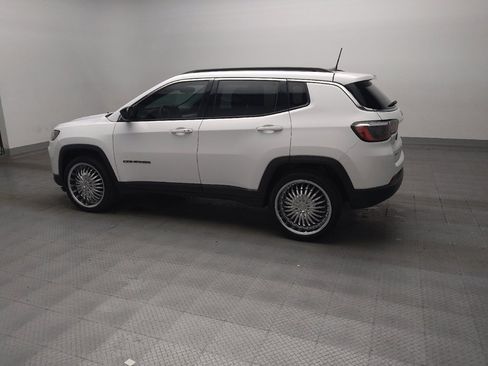 Used 2022 Jeep Compass Latitude AWD/4WD image 3
