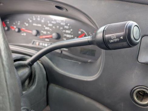 Used 2008 Ford E-150 and Econoline 150 XL RWD image 12