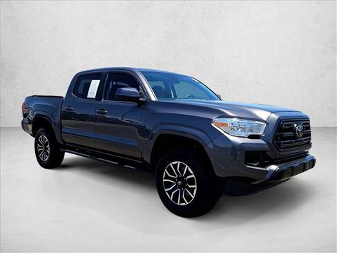 Used 2018 Toyota Tacoma SR w/ SR Convenience Package RWD image 2