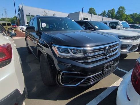 Used 2023 Volkswagen Atlas SEL Premium AWD/4WD image 3