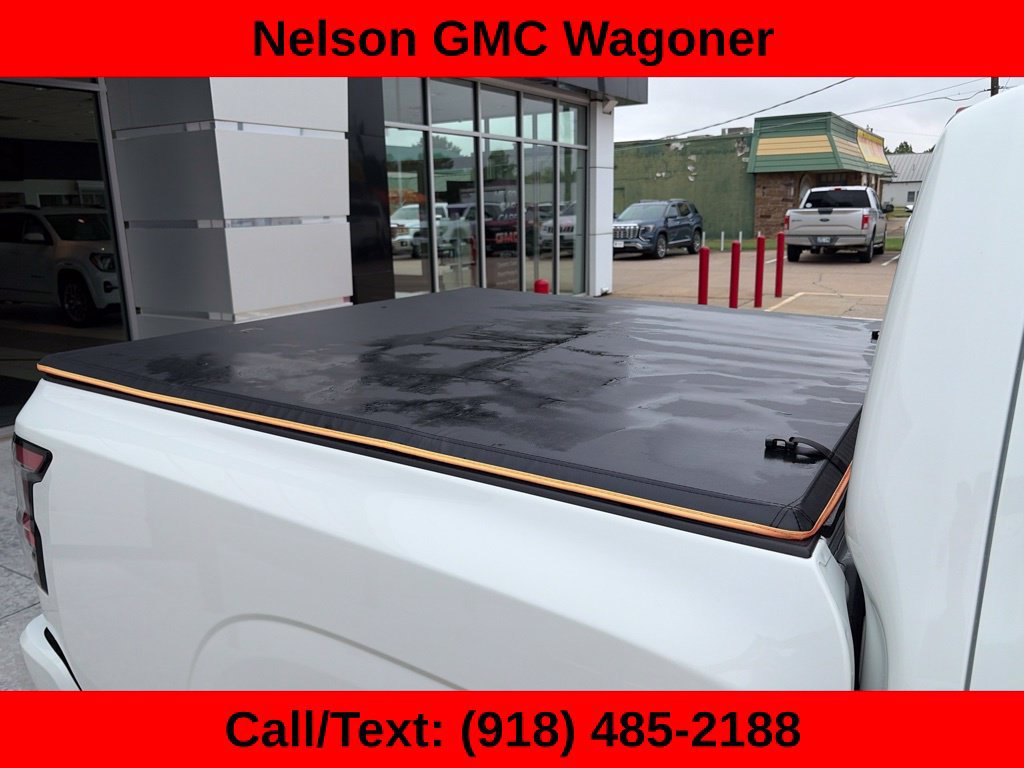 Used 2023 Nissan Frontier SV w/ SV Convenience Package RWD image 9
