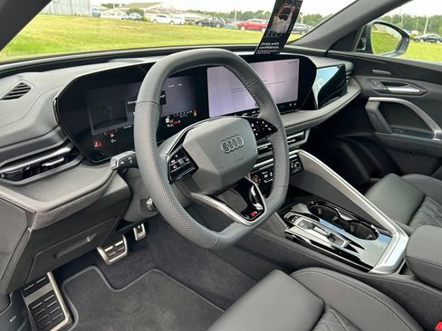 New 2026 Audi SQ5 Premium Plus AWD/4WD image 16