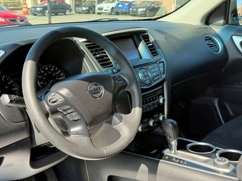 Used 2015 Nissan Pathfinder SV w/ Cargo Package AWD/4WD image 20